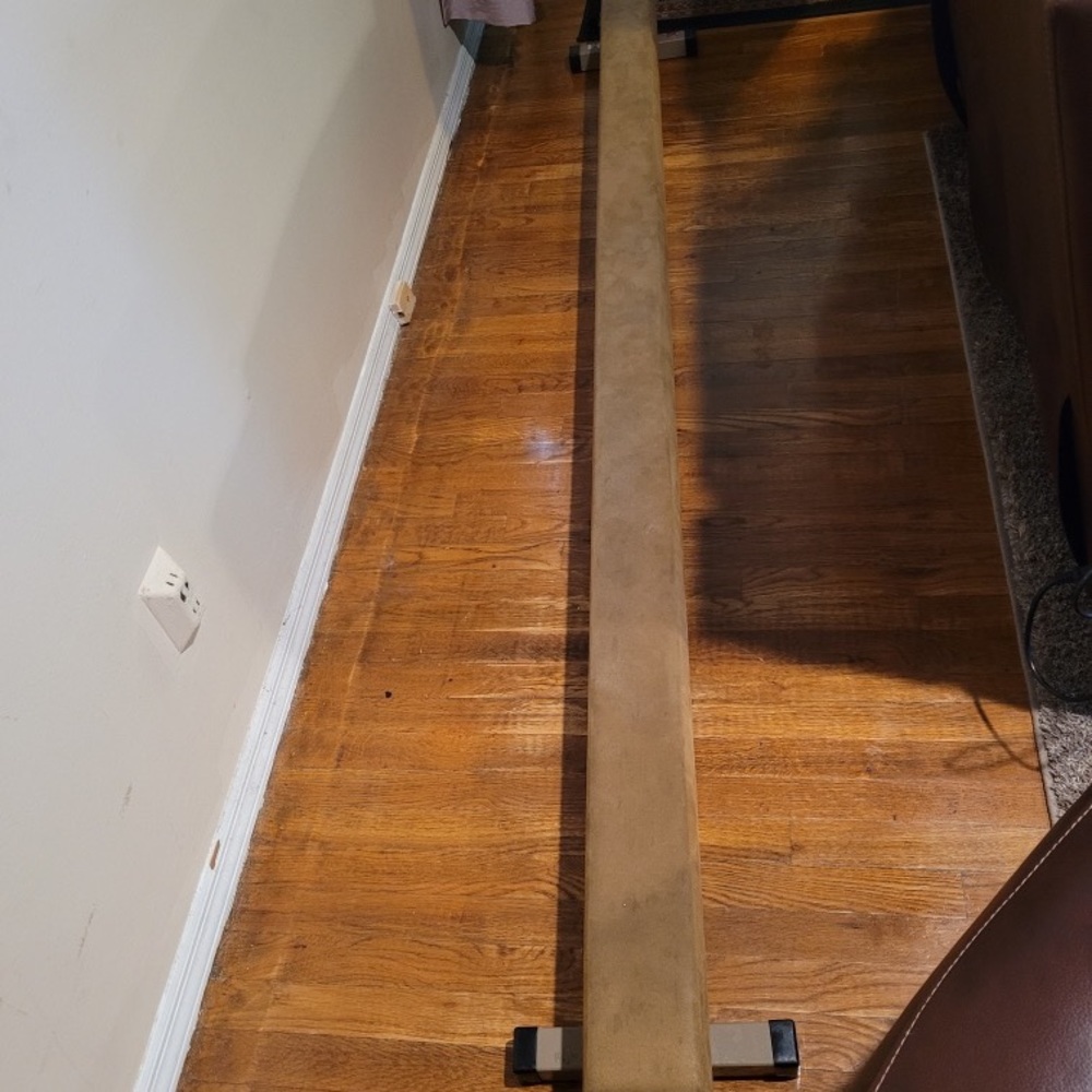 Balence beam for gymnastics